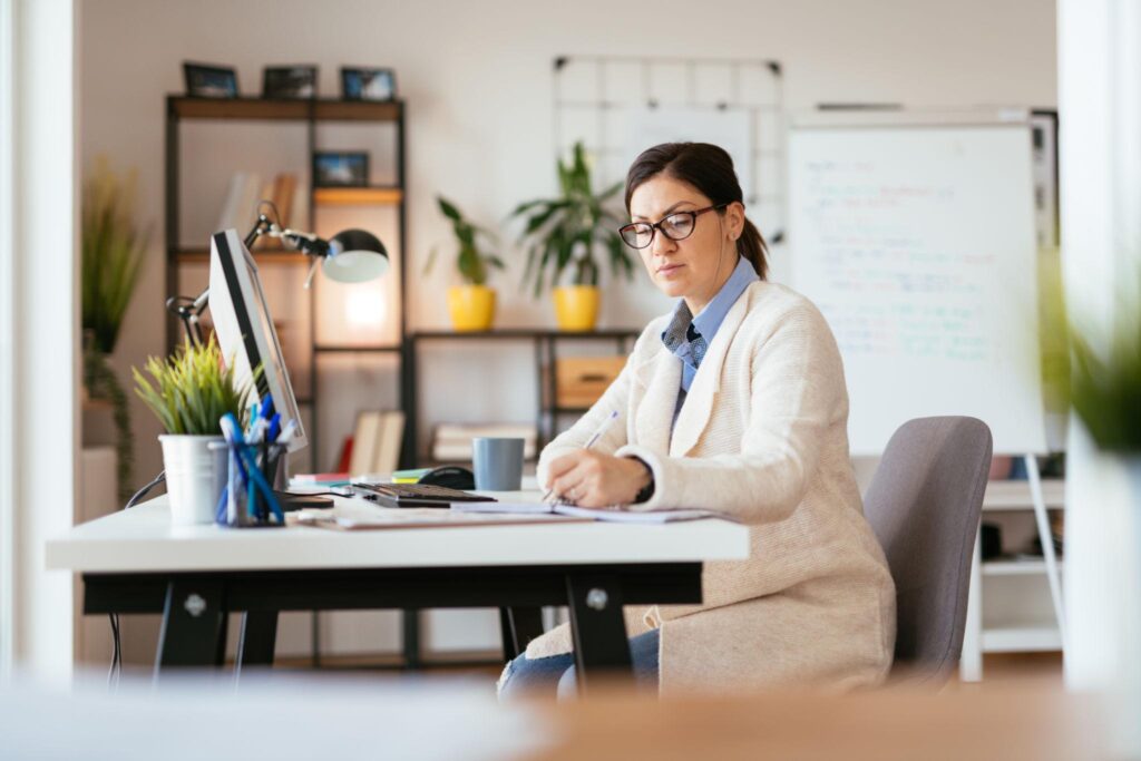 business plan, single mom, single moms, single mom business ideas, work from home for moms, remote work, online business, AI business ideas, ChatGPT business, home business, business plan for moms, work from home jobs, small business tips, entrepreneur mom, startup guide, flexible jobs for moms, side hustle ideas