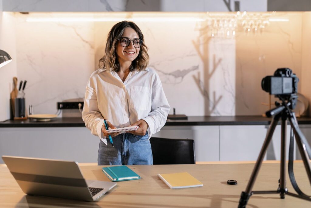 social media, social media monetization, social media marketing, content creator, creator economy, affiliate marketing, brand partnerships, digital products, passive income, online business, personal branding, audience engagement, coaching, influencer marketing, single mom business