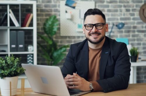 small business, small business profitability, financial habits, business finances, cash flow management, business budgeting, small business expenses, business savings, financial management, profitable business, business financial planning, entrepreneurship