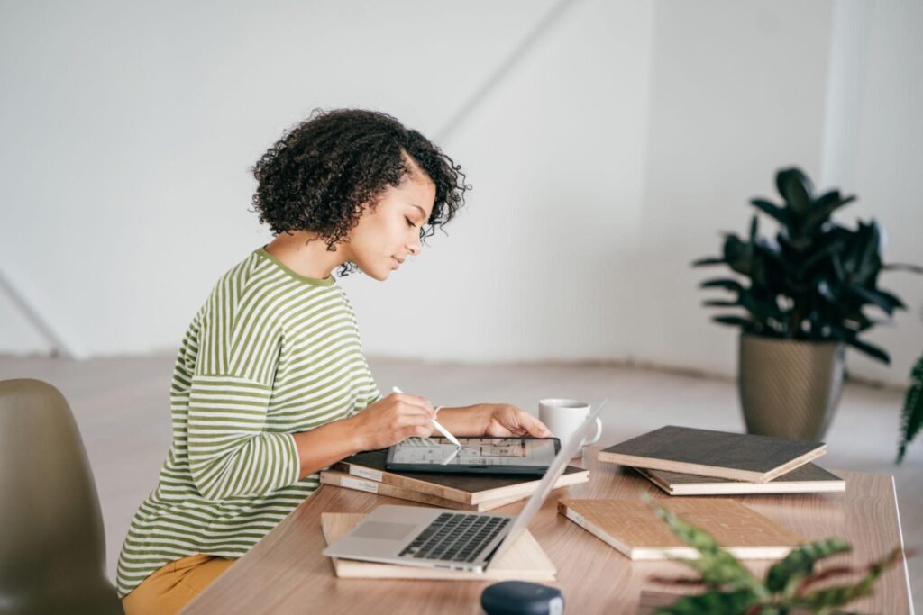 small business, small business profitability, financial habits, business finances, cash flow management, business budgeting, small business expenses, business savings, financial management, profitable business, business financial planning, entrepreneurship